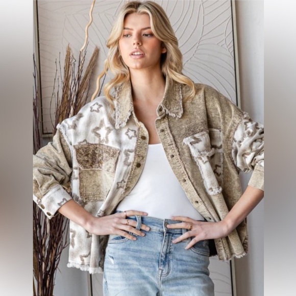 *NEW* Oli & Hali Star Patterned Beige and Cream Utility Jacket - Picture 3 of 5